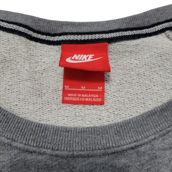 Nike Sweatshirt Size Medium "There Is No Finish Line" Nike Swoosh Graphic Print - Picture 6 of 6